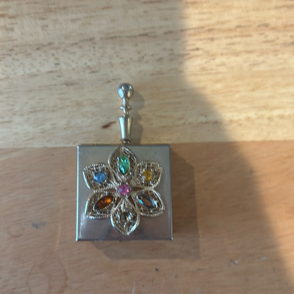 Vintage Purse Sized "Silent Butler"